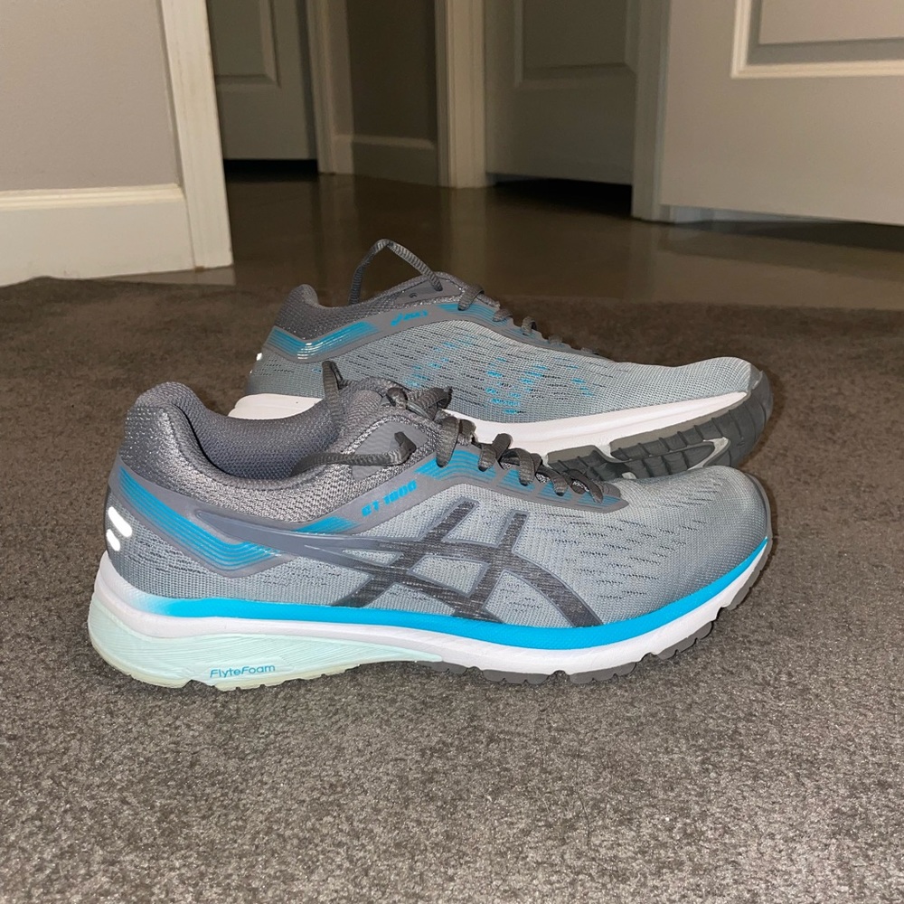 Asics GT 1000